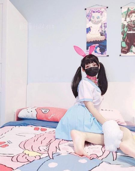 金瓶艳吏