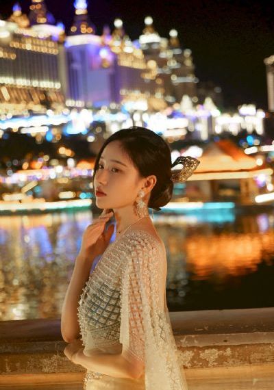 克罗索巨兽