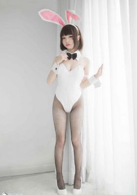 《初体验》