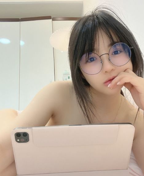 情侣偷拍对白清晰饥渴难耐